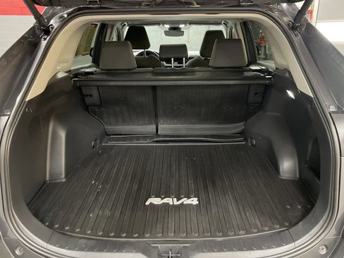 Used 2024 Toyota RAV4 XLE w/ Convenience Package image 34