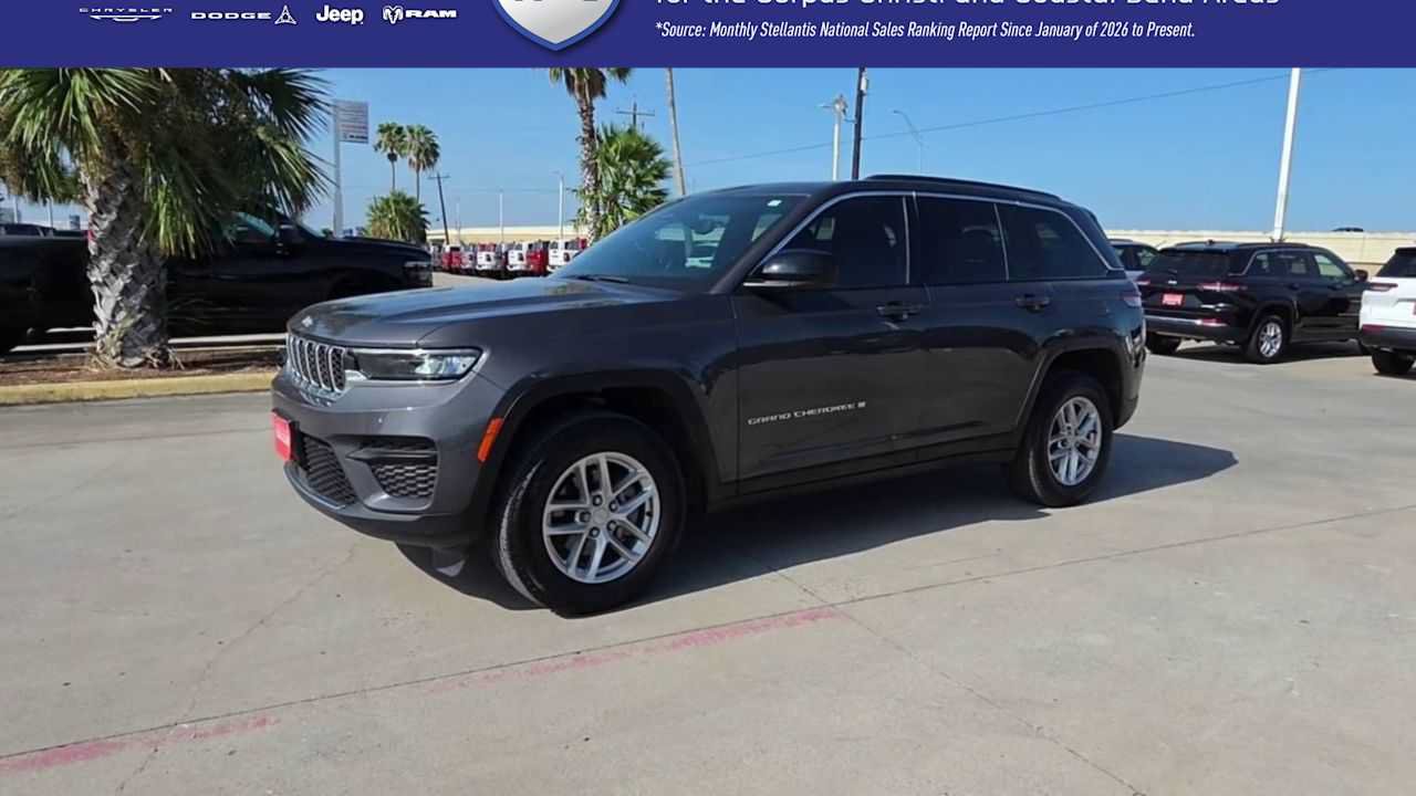 Certified 2025 Jeep Grand Cherokee Laredo X RWD image 4
