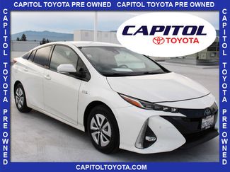 Used 2018 Toyota Prius Prime Advanced video 1