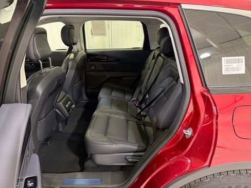 New 2026 Lincoln Nautilus Premier image 25