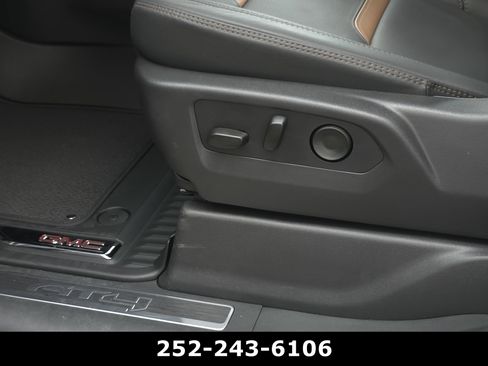Used 2026 GMC Sierra 1500 AT4 w/ AT4 Premium Package AWD/4WD image 11