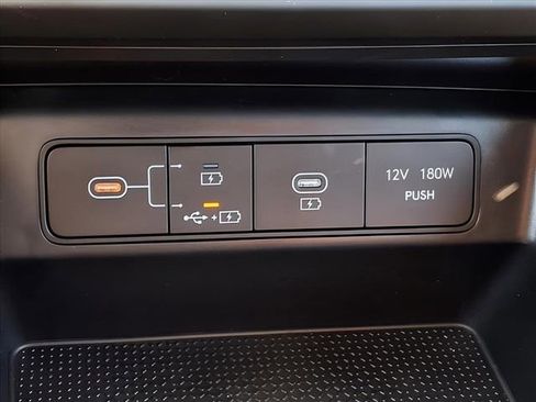 New 2025 Hyundai Tucson SE image 19