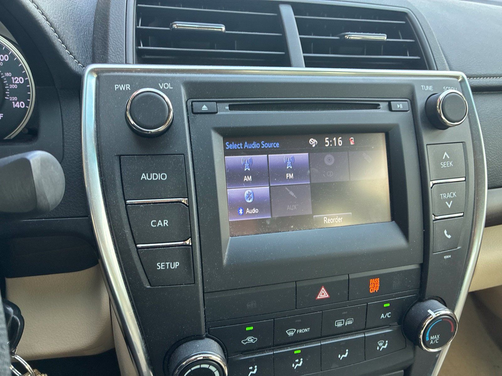 Used 2017 Toyota Camry LE FWD image 26