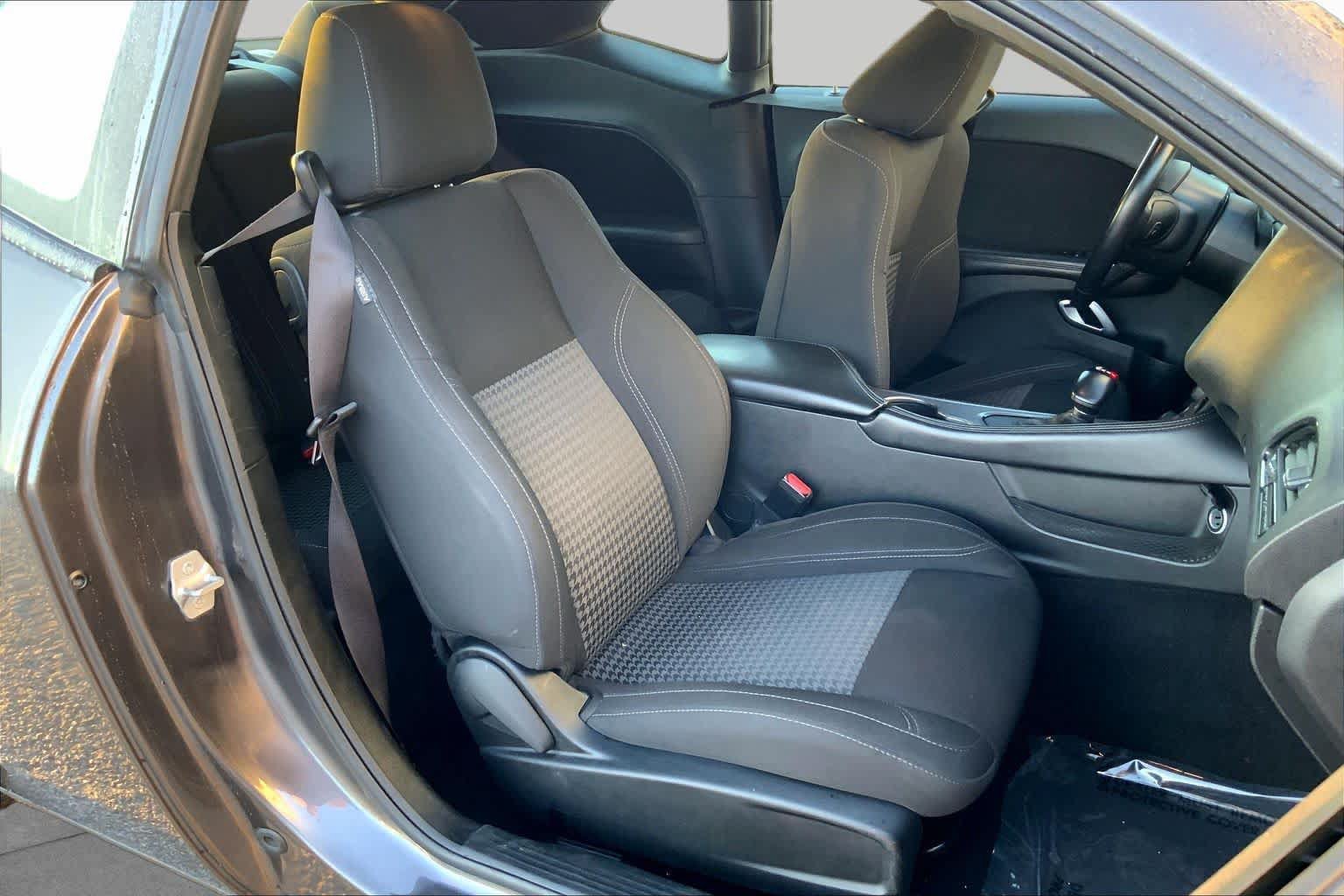 Used 2023 Dodge Challenger SXT RWD image 8