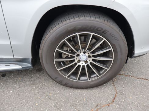 Used 2019 Mercedes-Benz GLS 450 4MATIC image 43