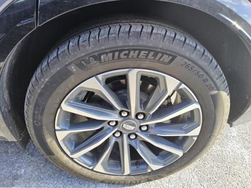 Used 2025 Cadillac Lyriq Luxury image 4