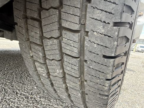 Used 2021 Ford Transit 250 Medium Roof AWD image 31