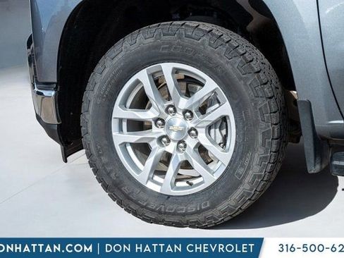 Used 2021 Chevrolet Silverado 1500 LT w/ Z71 Off-Road Package image 38