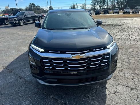 New 2026 Chevrolet Equinox LT w/ Convenience Package II FWD image 10