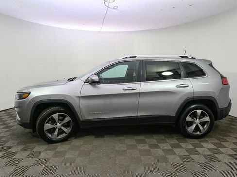 Used 2019 Jeep Cherokee Limited AWD/4WD image 6
