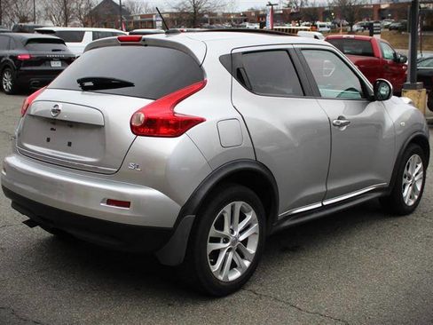 Used 2011 Nissan Juke SL w/ Chrome Pkg image 5