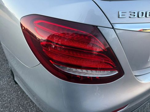 Used 2017 Mercedes-Benz E 300 4MATIC w/ Premium 1 Package image 38