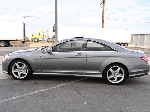 Used 2010 Mercedes-Benz CL 550 4MATIC image 4