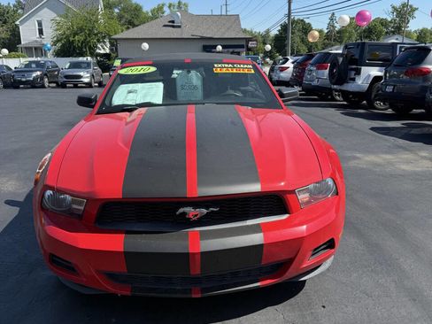 Used 2010 Ford Mustang Premium image 7