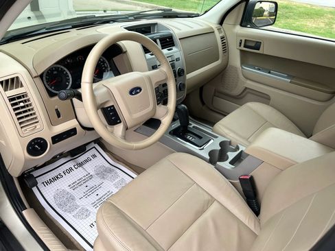 Used 2011 Ford Escape XLT w/ 203A Rapid Spec Order Code FWD image 25