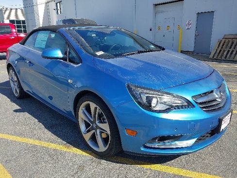 Used 2017 Buick Cascada Sport Touring FWD image 2