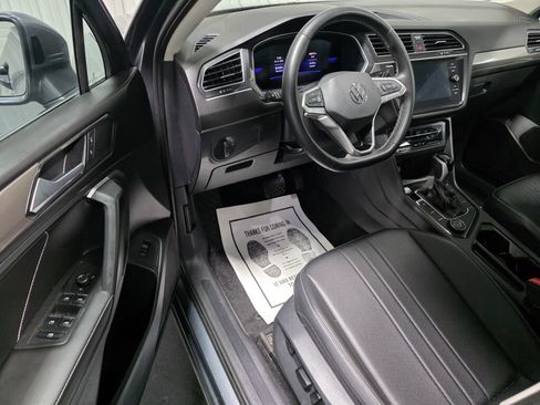 Used 2024 Volkswagen Tiguan SE AWD/4WD image 6