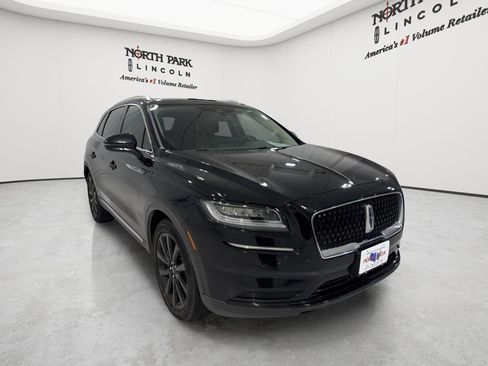 Used 2021 Lincoln Nautilus Reserve w/ Monochromatic Package FWD image 7