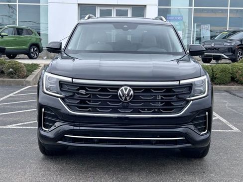 New 2026 Volkswagen Atlas SEL Premium R-Line AWD/4WD image 2