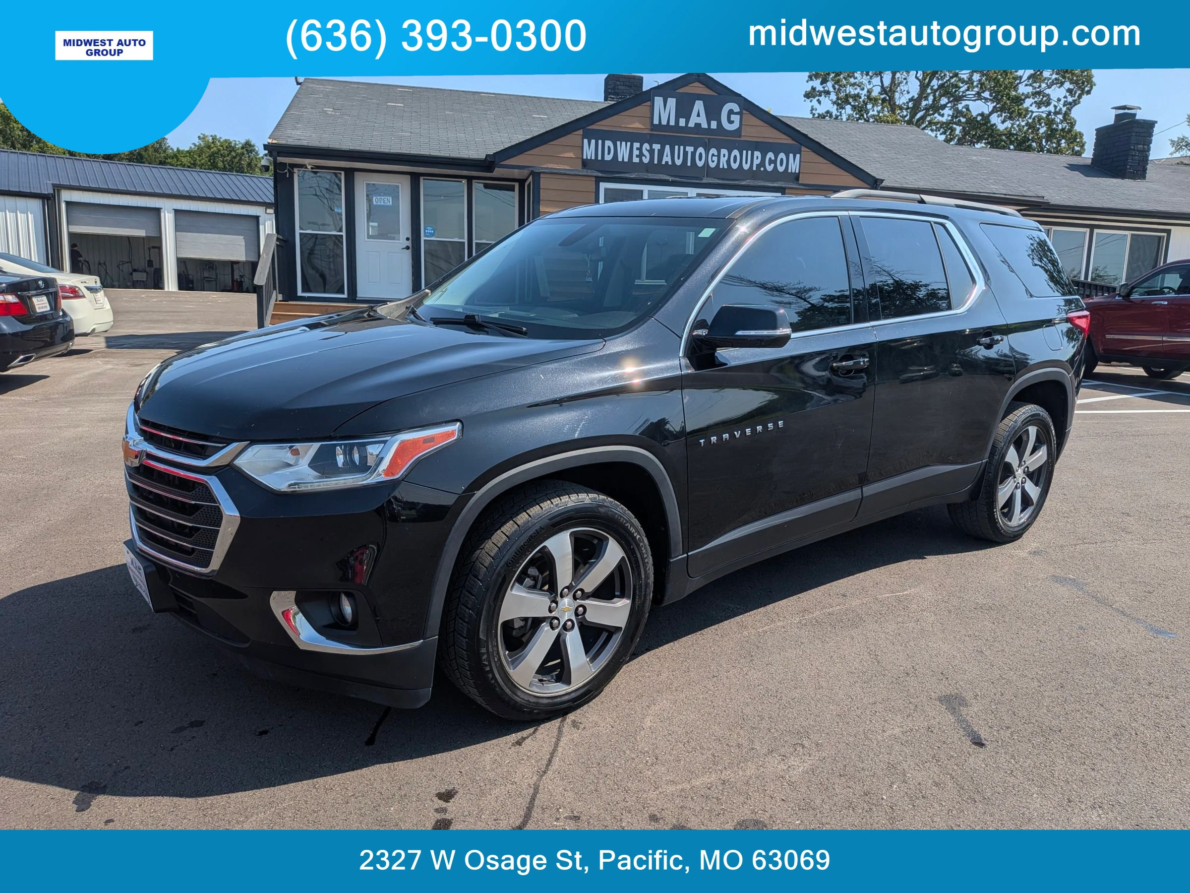 Used 2019 Chevrolet Traverse LT w/ LT Premium Package FWD image 1