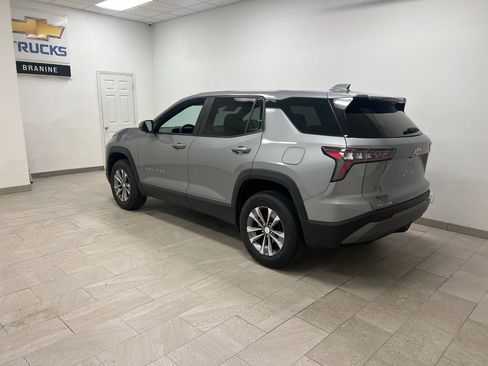 Used 2025 Chevrolet Equinox LT image 10