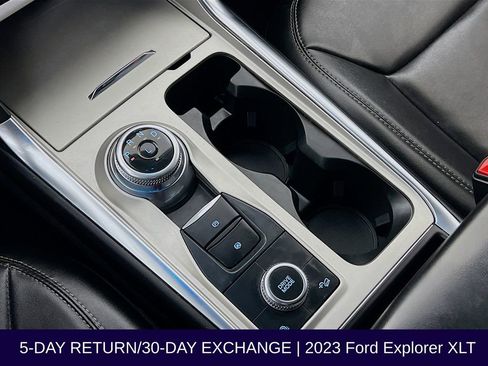 Used 2023 Ford Explorer XLT w/ Equipment Group 202A image 23