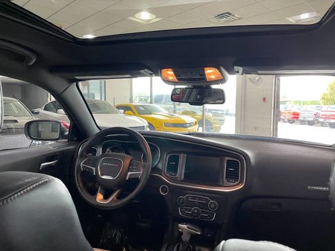 Used 2015 Dodge Charger SXT w/ AWD Plus Group image 27