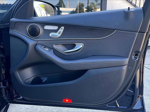 Used 2019 Mercedes-Benz C 300 Sedan image 22