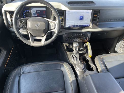 Used 2022 Ford Bronco Badlands image 27
