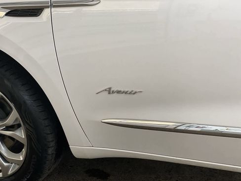 Used 2021 Buick Enclave Avenir w/ Avenir Technology Package image 10