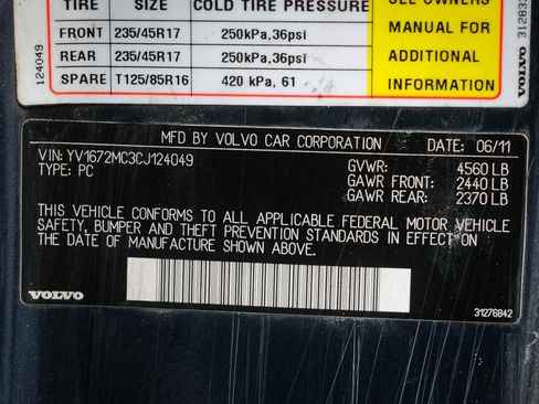 Used 2016 Chevrolet Silverado 2500 High Country w/ Duramax Plus Package image 38