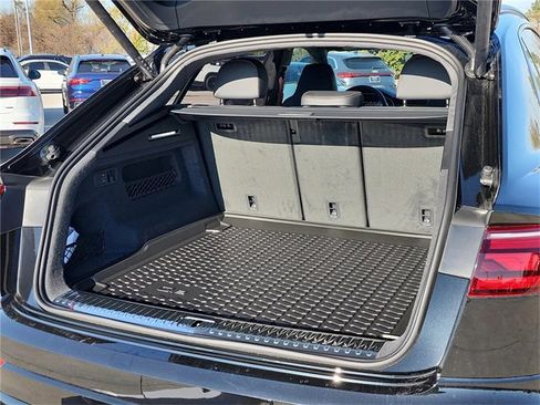 New 2026 Audi SQ8 Prestige image 27