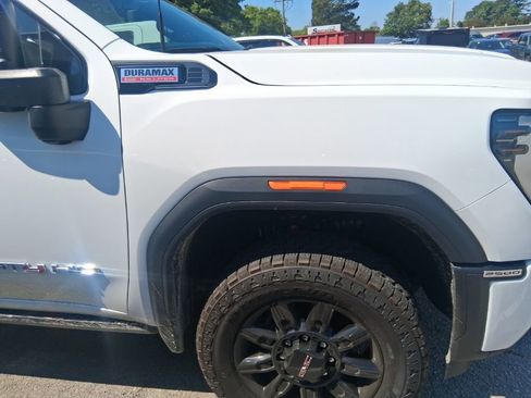 Used 2025 GMC Sierra 2500 AT4 w/ AT4 Premium Plus Package AWD/4WD image 5