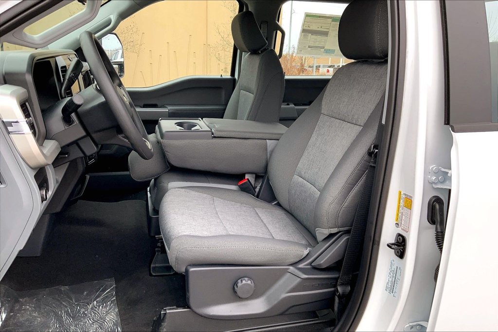 New 2026 Ford F250 XL w/ STX Appearance Package AWD/4WD image 9