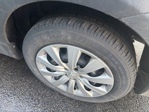 Used 2012 Toyota Corolla LE image 9