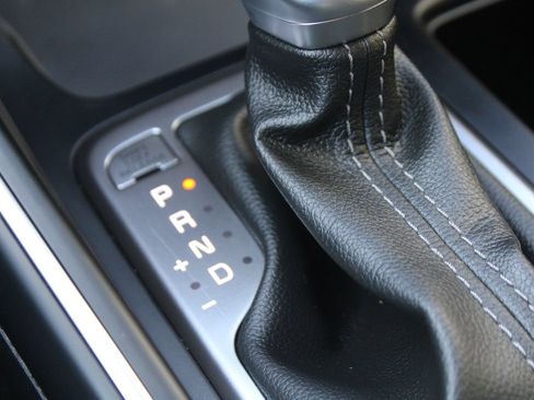Certified 2023 Kia Sorento LX FWD image 33