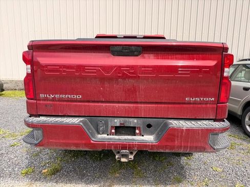 Used 2021 Chevrolet Silverado 1500 Custom AWD/4WD image 17