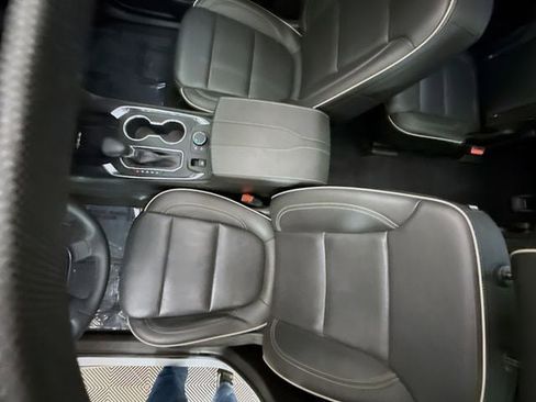 Used 2023 Chevrolet Traverse Premier w/ LPO, Cargo Package FWD image 24