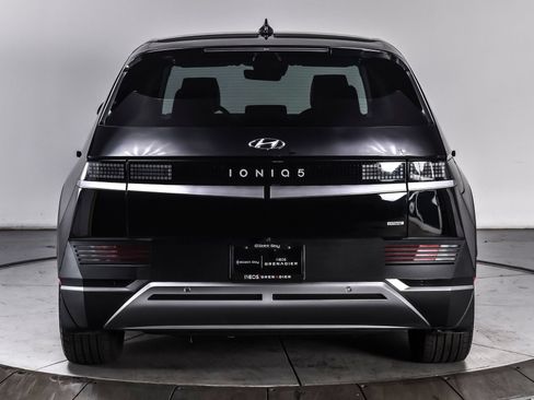 Used 2023 Hyundai Ioniq 5 SEL AWD/4WD image 5