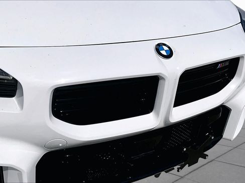 Used 2026 BMW M2 w/ Lighting Package RWD image 26