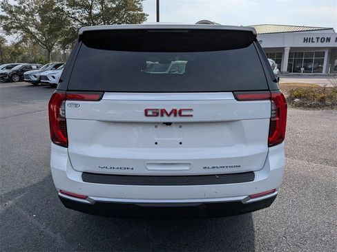 New 2026 GMC Yukon Elevation image 4