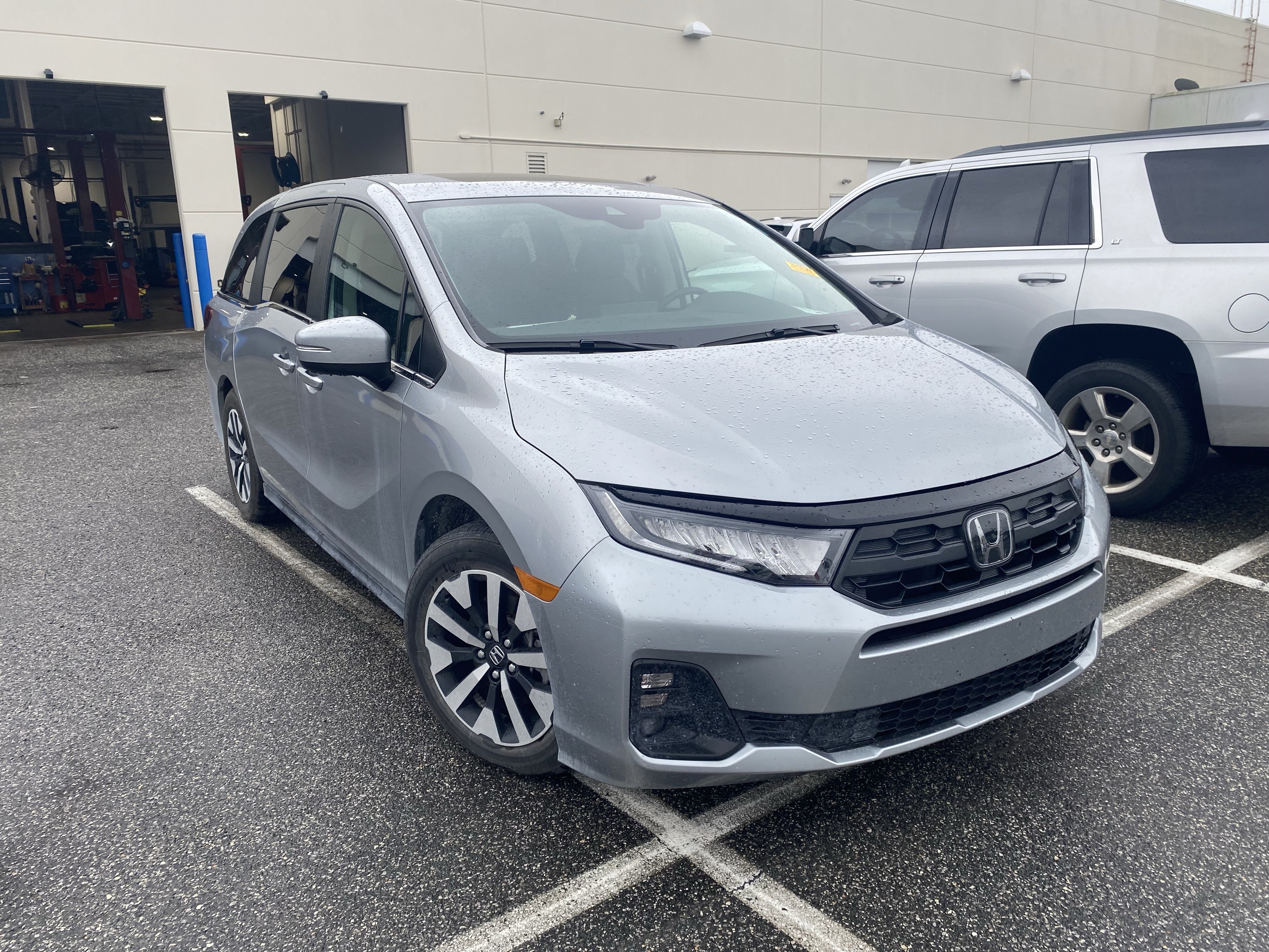 Used 2026 Honda Odyssey EX-L image 5
