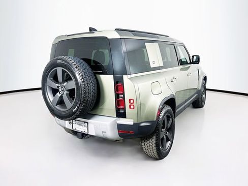 Used 2024 Land Rover Defender 110 S image 5