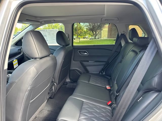New 2026 Nissan Rogue Platinum AWD/4WD image 42