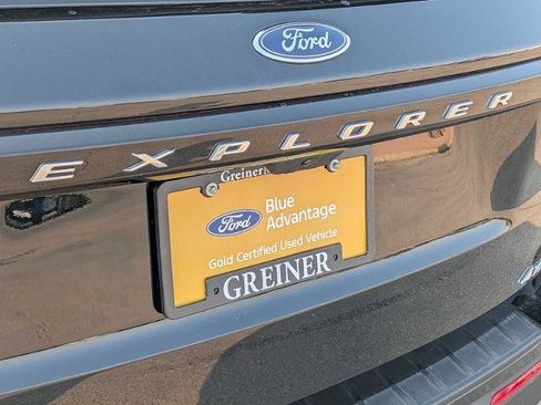 Certified 2025 Ford Explorer Active w/ Active Comfort Package AWD/4WD image 11