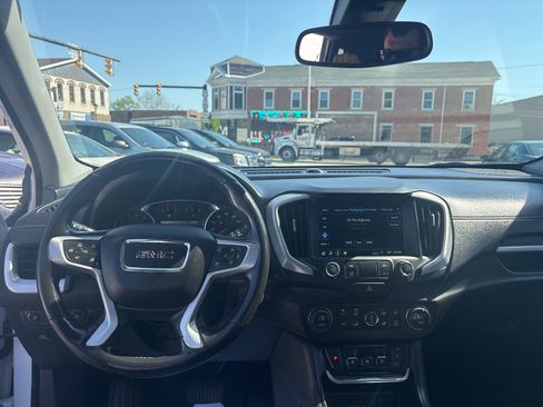 Used 2021 GMC Terrain SLT AWD/4WD image 13