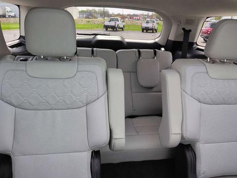 New 2026 Ford Explorer Platinum AWD/4WD image 11