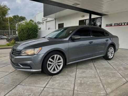 Used 2019 Volkswagen Passat Wolfsburg Edition image 1