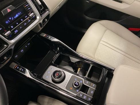 Used 2023 Kia Sorento SX Prestige image 13