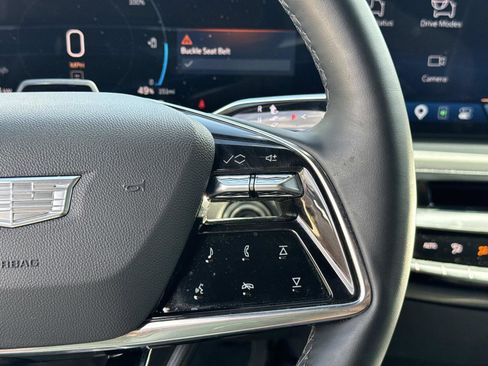 Used 2025 Cadillac Lyriq Luxury w/ LPO, Floor Liner Package AWD/4WD image 18